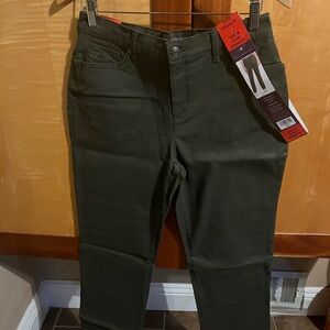 Gloria Vanderbilt Amanda Khaki Jeans